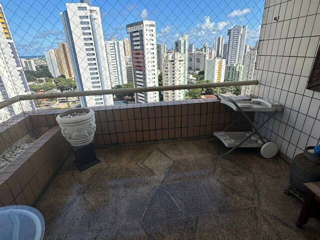 #94 - Apartamento para Venda em Recife - PE